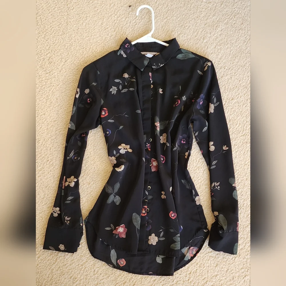 Blouse - Picture 1 of 2